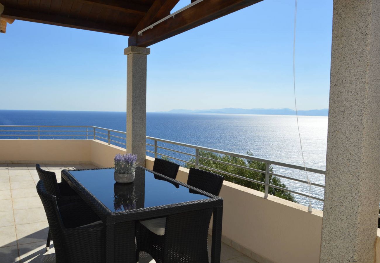 Villa à Quartu Sant´Elena - Villa to rent with pool and sea views in Sardinia