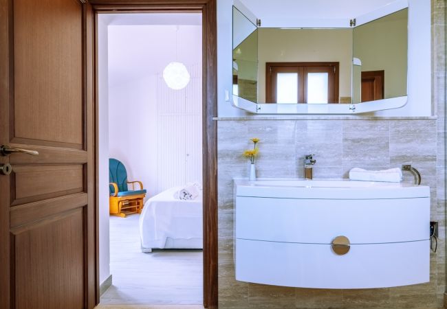 Villa à Maracalagonis - Holiday rental in Torre delle Stelle, Sardinia Villa à Maracalagonis - Holiday rental in Torre delle Stelle, Sardinia