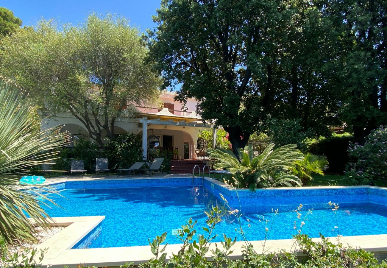 Villa à Maracalagonis - Holiday rental in Torre delle Stelle, Sardinia