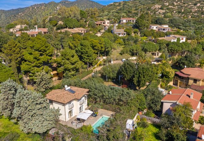 Villa à Maracalagonis - Holiday villa with pool in Torre delle Stelle Villa à Maracalagonis - Holiday villa with pool in Torre delle Stelle