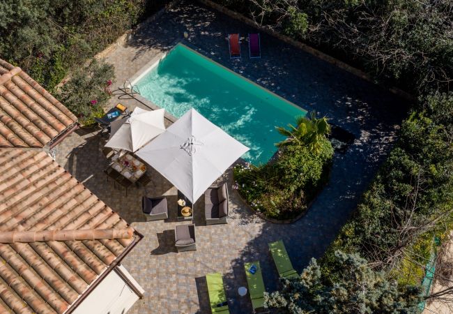 Villas avec piscine en Sardaigne