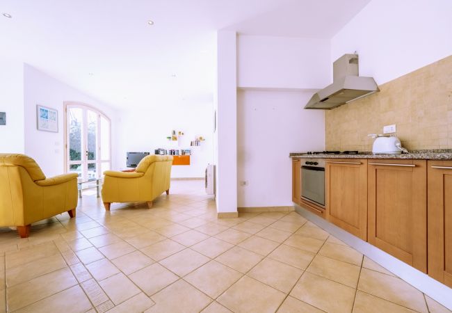 Villa à Maracalagonis - Holiday villa with pool in Torre delle Stelle Villa à Maracalagonis - Holiday villa with pool in Torre delle Stelle