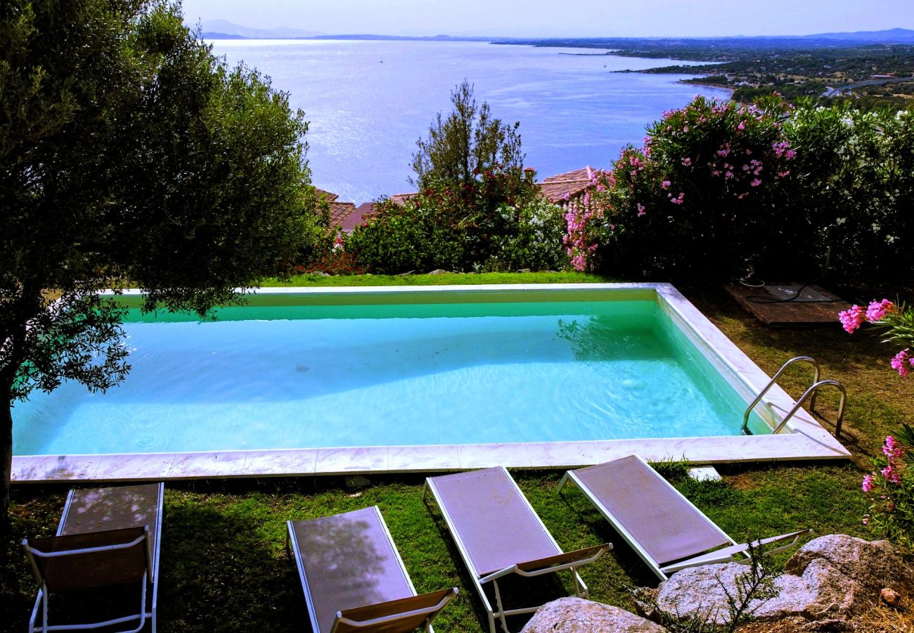 maisons de vacances avec piscine à louer en Sardaigne