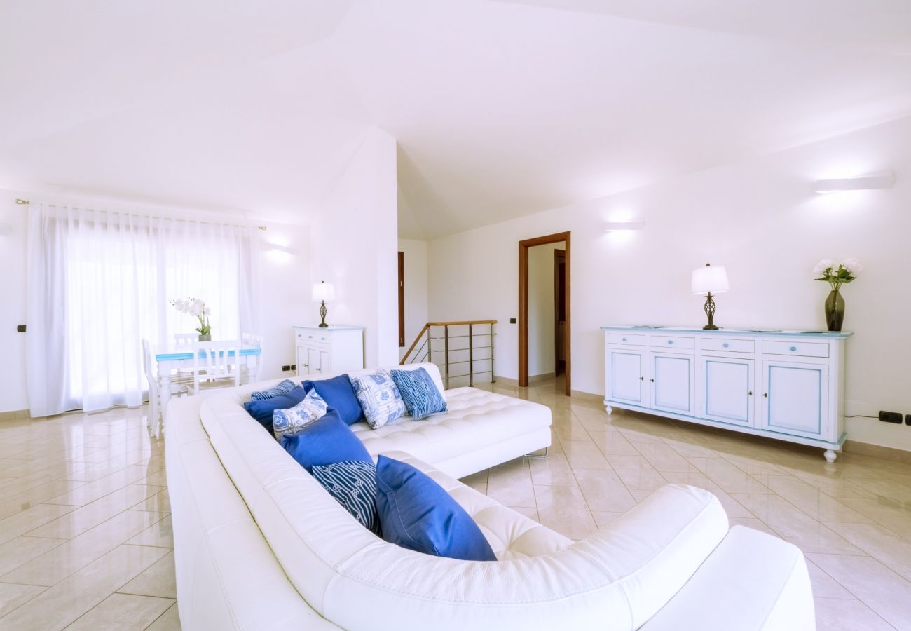 Villa à Quartu Sant´Elena - Holiday home with pool to rent in South Sardinia