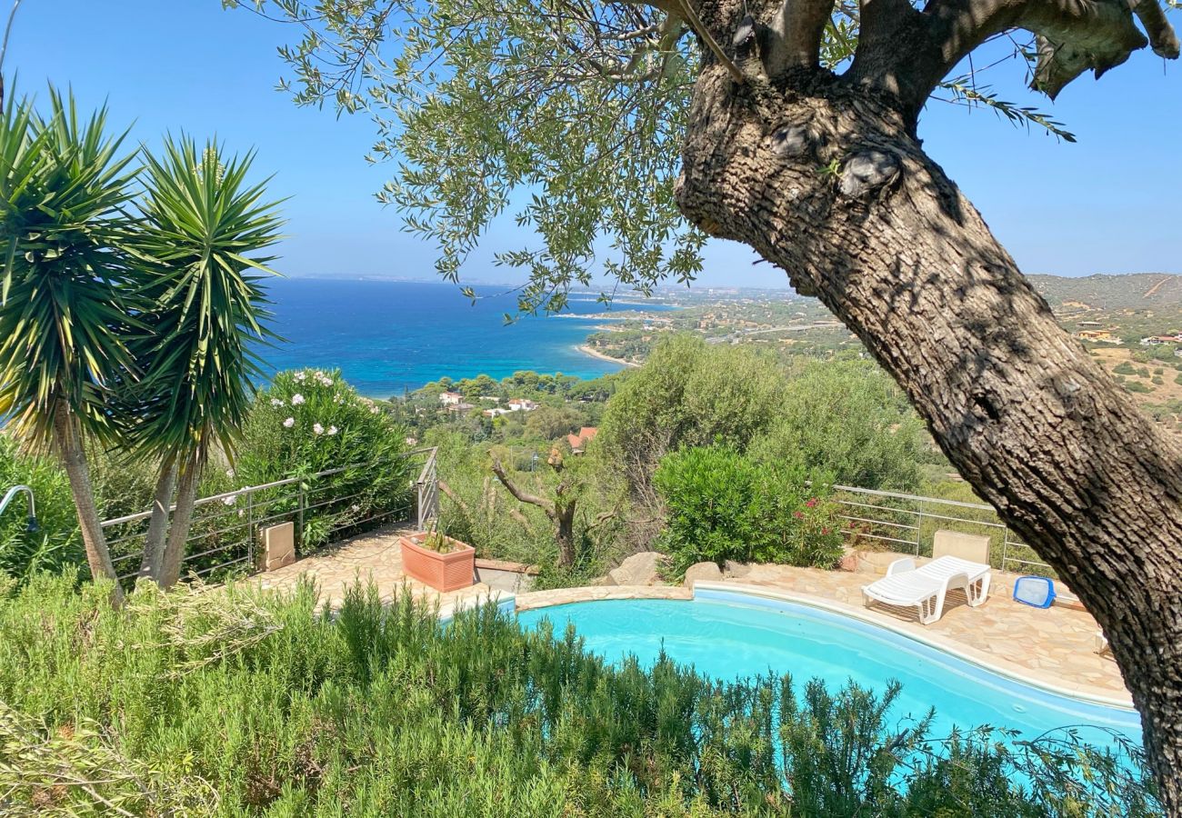 Villa à Quartu Sant´Elena - Holiday home with pool to rent in South Sardinia