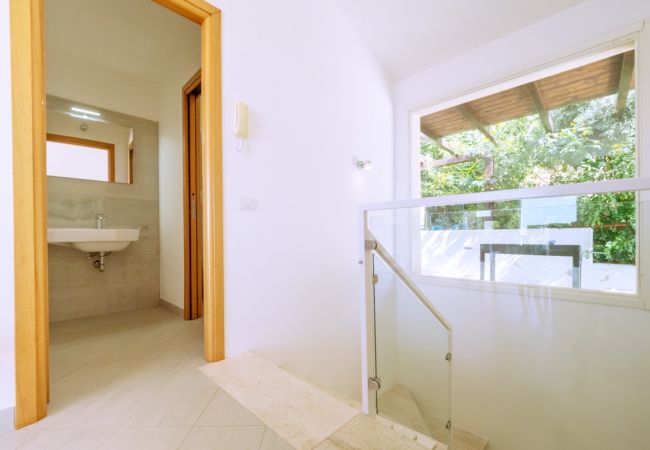 Villa a Quartu Sant´Elena - Villa to rent with pool and sea views in Sardinia Villa a Quartu Sant´Elena - Villa to rent with pool and sea views in Sardinia