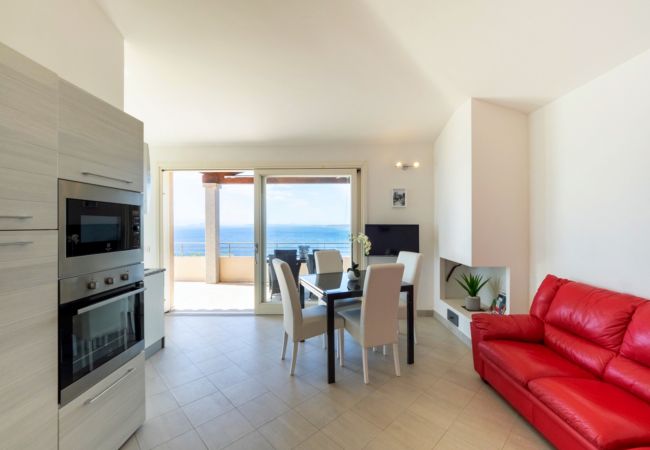 Villa a Quartu Sant´Elena - Villa to rent with pool and sea views in Sardinia Villa a Quartu Sant´Elena - Villa to rent with pool and sea views in Sardinia