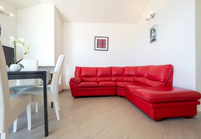 Villa a Quartu Sant´Elena - Villa to rent with pool and sea views in Sardinia Villa a Quartu Sant´Elena - Villa to rent with pool and sea views in Sardinia