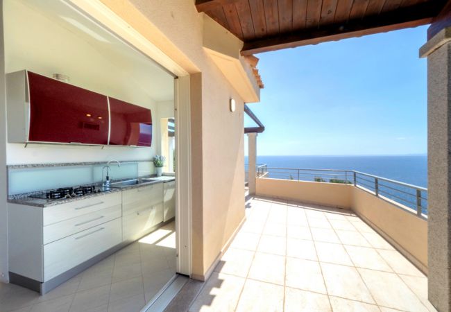 Villa a Quartu Sant´Elena - Villa to rent with pool and sea views in Sardinia