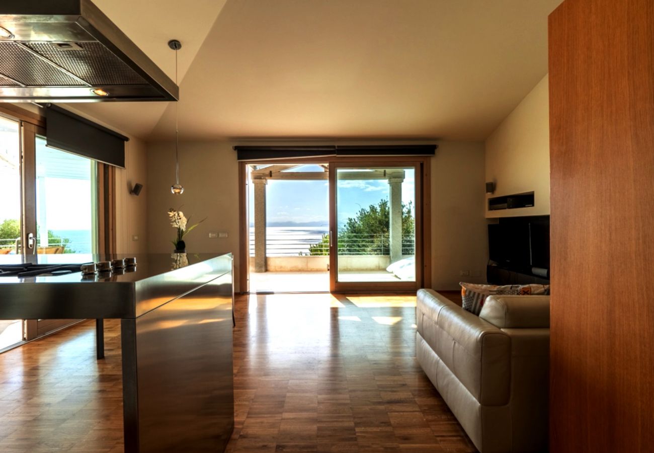 Villa a Quartu Sant´Elena - Holiday rental with pool and sea views in Sardinia