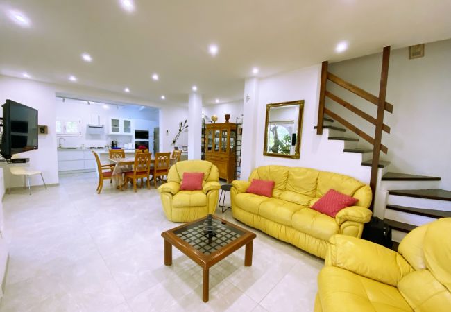 Villa in Maracalagonis - Holiday rental in Torre delle Stelle, Sardinia Villa in Maracalagonis - Holiday rental in Torre delle Stelle, Sardinia