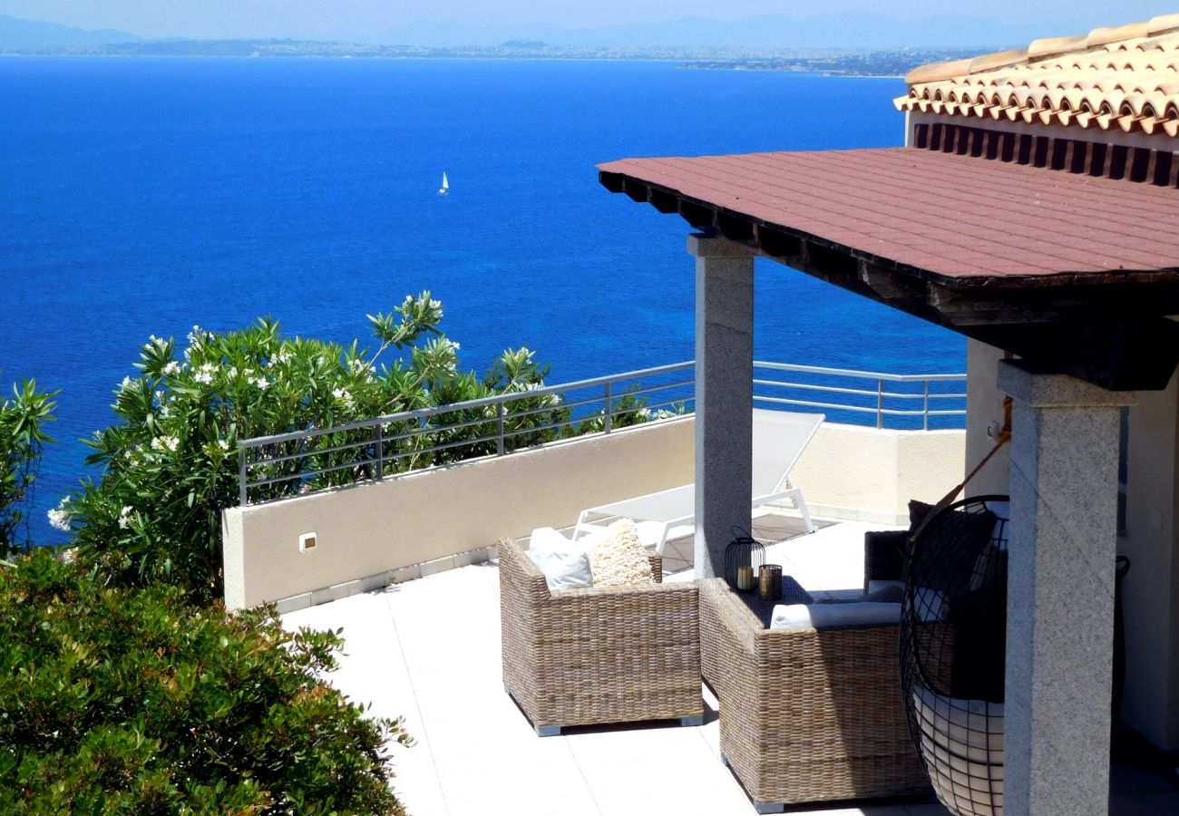 Villa in Quartu Sant´Elena - Sardinia villa with pool and sea views to rent
