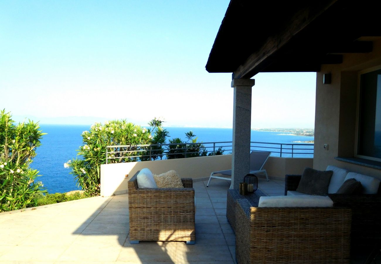 Villa in Quartu Sant´Elena - Sardinia villa with pool and sea views to rent