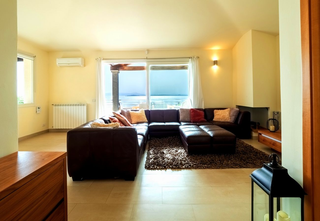Villa in Quartu Sant´Elena - Sardinia villa with pool and sea views to rent