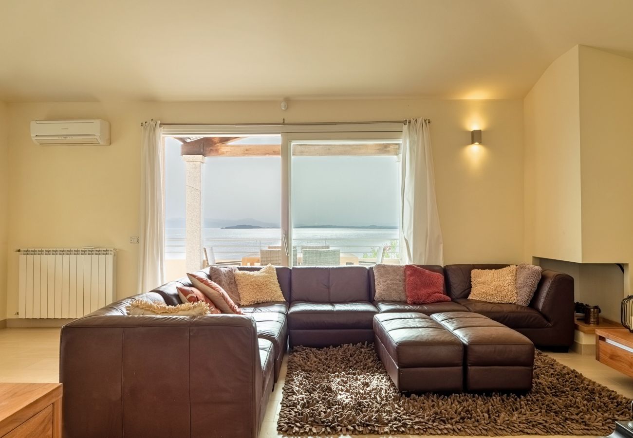 Villa in Quartu Sant´Elena - Sardinia villa with pool and sea views to rent